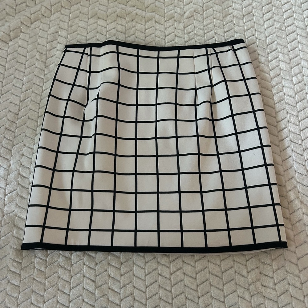 White House Black Market skirt